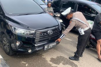 Satlantas Ponorogo temukan pelat nomor modifikasi saat razia gabungan