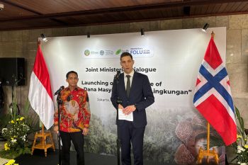 Menhut Raja Juli umumkan Layanan Dana Masyarakat untuk Lingkungan periode kedua