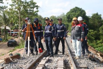 KAI Tanjungkarang siagakan material di titik daerah perhatian khusus