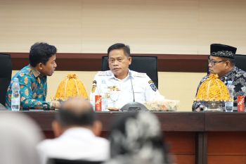 Pj Gubernur Sulsel sokong beasiswa untuk anak yatim dan hafidz