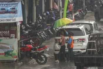 BMKG prakirakan hujan guyur mayoritas kota besar hari ini