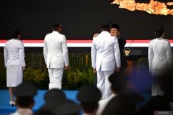 Prabowo Lantik Serentak 961 Kepala Daerah di Istana Kepresidenan
