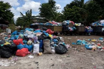 Pekanbaru ubah sistem pengangkuan sampah jadi swakelola