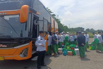 Pemkab Gresik fasilitasi mudik gratis dan subsidi tiket kapal untuk santri