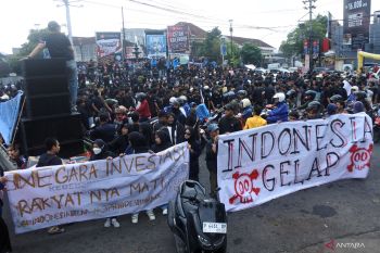 Aksi mahasiswa di Jember