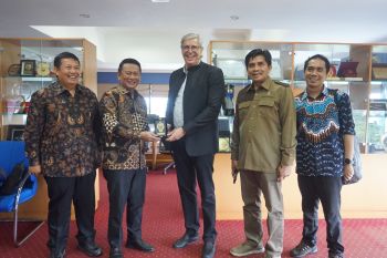 Unhas bersama RECOFTC Thailand riset soal petani rakyat