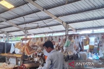 Sudin PPKUKM Jakbar rampungkan revitalisasi Pasar Lokbin Kamal