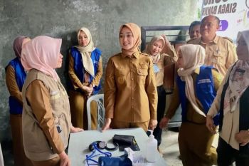 Wagub Lampung Jihan pantau posko kesehatan banjir pastikan warga terlayani