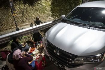 Bacaan doa yang bisa diamalkan ketika sahur lengkap dengan artinya