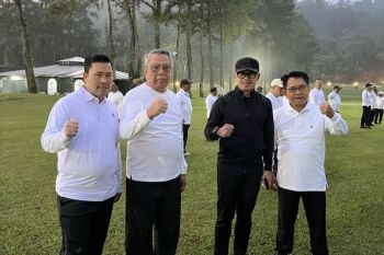 Bupati Padang Pariaman bagikan cerita saat mengikuti retret