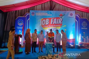 Wabup Kolaka buka bursa kerja 2025