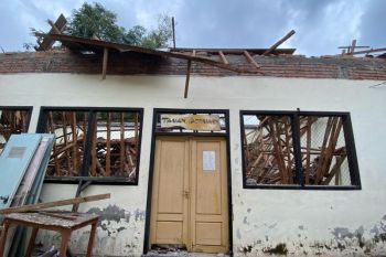 Pemkab Lumajang siapkan skema hibah perbaiki bangunan sekolah ambruk