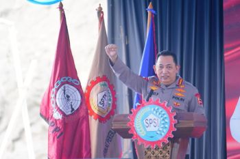 Kapolri ajak buruh dukung upaya pemerintah perluas lapangan pekerjaan