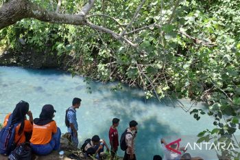 Peserta bimtek branding pariwisata kunjungi Wisata Alam Batu Busuk