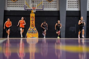 Timnas bola basket putri terima tawaran latih tanding timnas Singapura