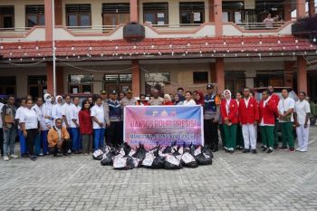 Polres Jayapura salurkan bantuan sosial menjelang Ramadhan 1446 Hijriah