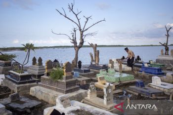 Tradisi ziarah makam jelang Ramadhan