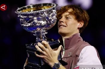 Petenis terbaik dunia Jannik Sinner dilarang main 3 bulan sebab doping