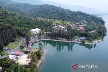 Ikhtiar membangun PLTS terapung terbesar di Pulau Sumatera