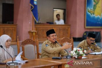 Bupati LAZ: Pejabat Lombok Barat tak mampu bekerja maksimal silakan mundur
