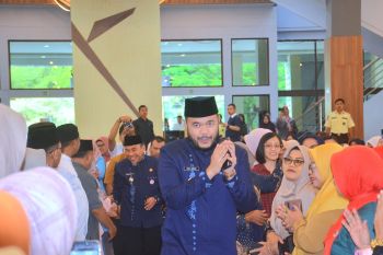 Wako dan Wawako bertemu seluruh Kepala Sekolah PAUD/TK, SD dan SMP se-Kota Padang