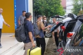 KPK geledah dua kantor di Pemkab Muba terkait korupsi pembangunan jalan