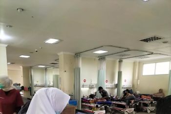 Ratusan karyawan RSUD Bima tak terima insentif jaspel hingga lima bulan