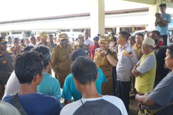 Wali Kota Jayapura minta pedagangpasar jaga kebersihan mencegah banjir
