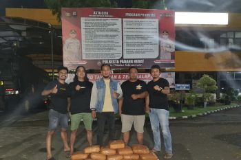 Polresta Padang sita puluhan paket ganja siap edar