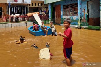 DKI kemarin, Pram pantau banjir pakai helikopter hingga mudik gratis
