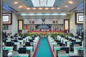 Staf Ahli Bupati Lampung Tengah hadiri Rapat Paripurna Pidato Gubernur