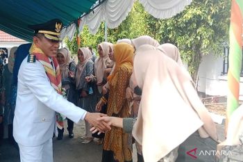 Bupati Butur komitmen selesaikan masalah jalan di 100 hari pertama
