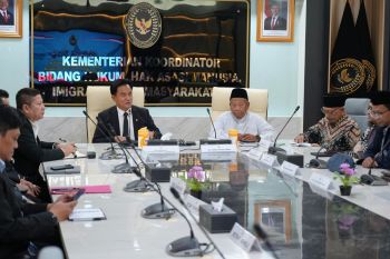 Yusril siap jembatani penyampaian aspirasi ormas Islam