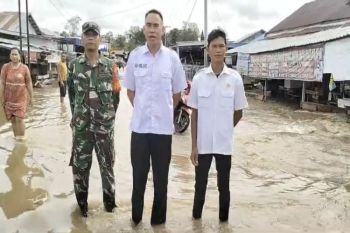 Banjir landa permukiman warga di Bukit Batu-Kapuas