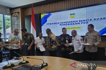 Pj Gubernur Papua ingatkan ASN Pemprov menjaga netralitas jelang PSU