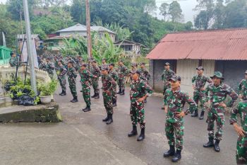 TNI Kodim 0304/ Agam gelar senam bersama warga di lokasi TMMD