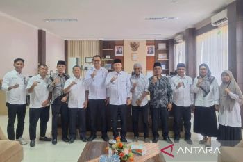 Pemkab Pasaman tingkatkan layanan fasilitas ibadah di kawasan wisata Equator Bonjol