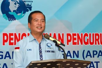 Gubernur Iqbal beri perhatian lebih kepada pedagang asongan di NTB