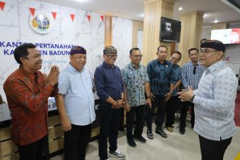 Wamen ATR/Waka BPN tinjau pelataran di Kantah Kabupaten Badung