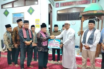 TSR Agam salurkan Rp22,5 juta renovasi Masjid Al Ikhsan Padang Lansano