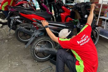 Pertamina bantu oli gratis bagi 1.000 motor korban banjir Jabodetabek