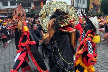 Parade Budaya Nusantara di Tabanan Bali