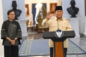 Politik kemarin, Prabowo teken PP hingga investasi VinFast