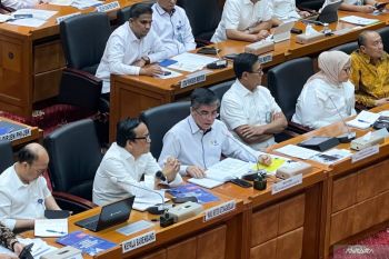 Menaker harap pesangon dan THR korban PHK Sritex sebelum Lebaran