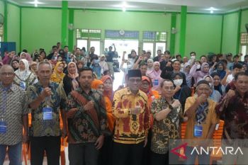 Komisi IX bersama BGN sosialisasikan Makan Bergizi Gratis di Pontianak