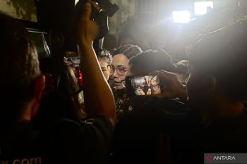Menkeu Sri Mulyani laporkan kinerja APBN kepada Presiden Prabowo