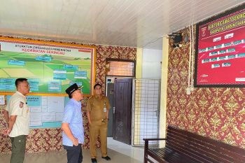 Bupati Lampung Barat kecewa banyak pegawai bolos di jam kerja