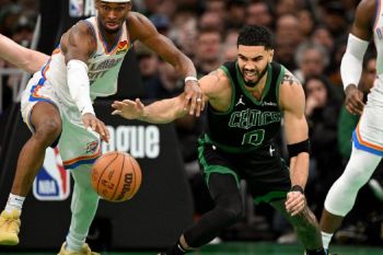 Oklahoma City Thunder taklukkan Boston Celtics dalam duel ketat