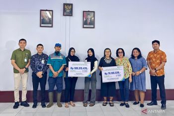 BPJS Ketenagakerjaan bayar klaim TK perusahaan perikanan di Bitung