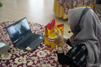 Memasarkan rendang ke penjuru dunia lewat kemajuan&nbsp;teknologi